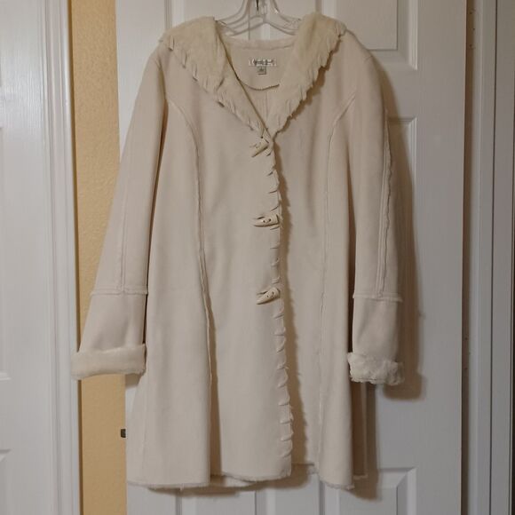 Coldwater Creek Jackets & Blazers - NWOT COLDWATER CREEK White Faux Leather & Fur Toggle Midi Hooded Coat, Size L